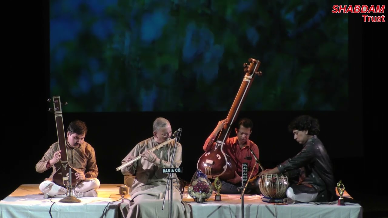 Flute recital by Pt Nityananda Haldipur. Raag Bagesree