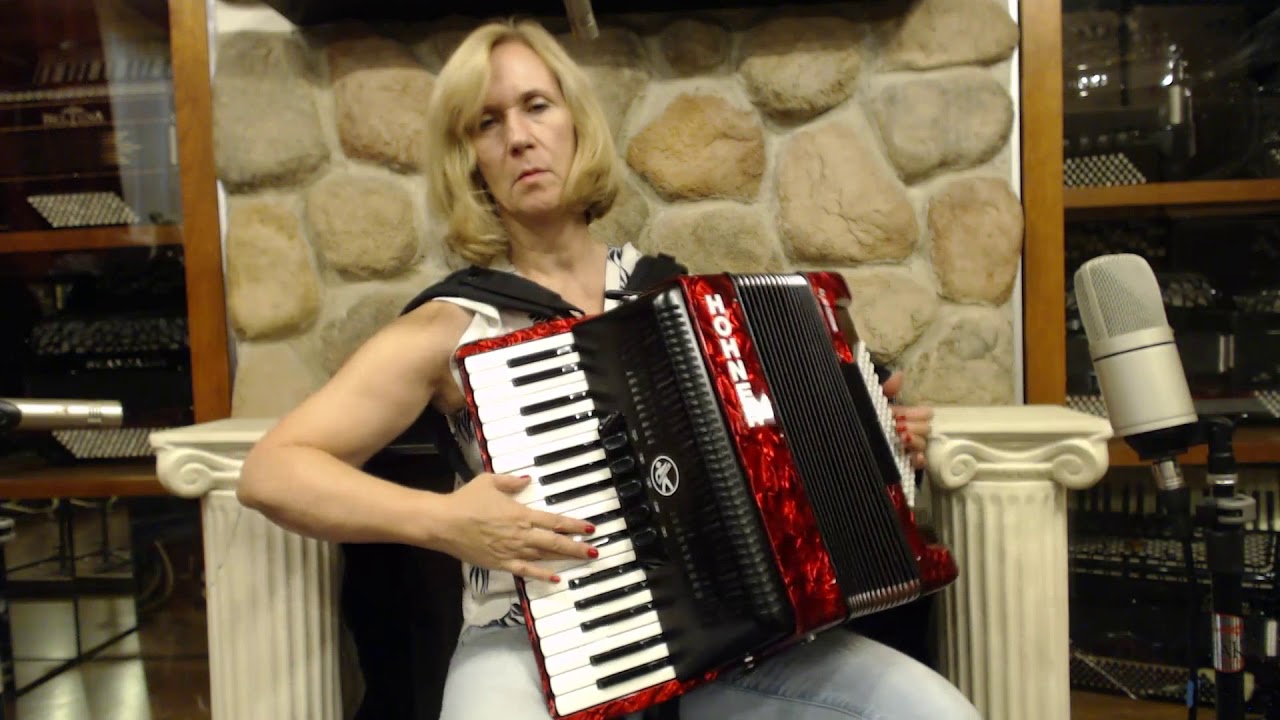 HOHNBRA72RD - NEW Red Hohner Bravo III Piano Accordion LMM 34 72 $1799