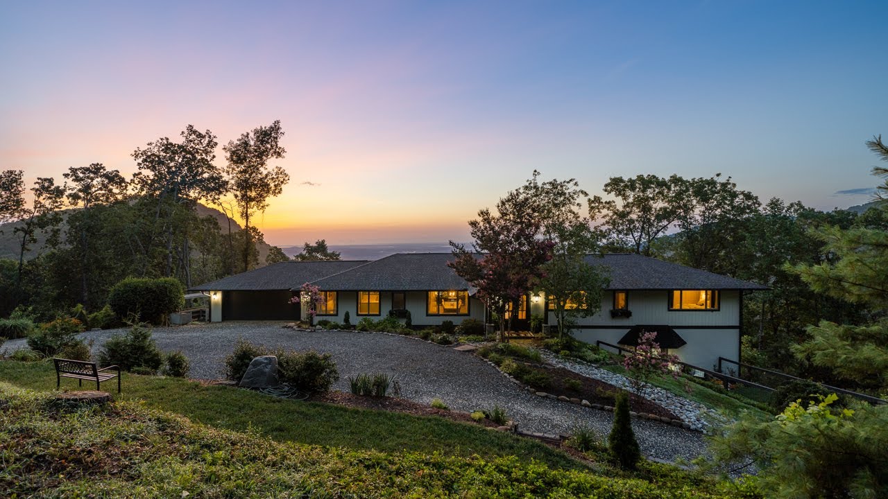 555 Hanging Rock Road in Saluda, NC 28773