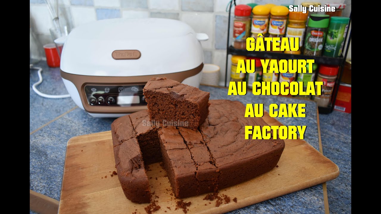 GÂTEAU AU YAOURT AU CHOCOLAT AU CAKE FACTORY | SALLY CUISINE {Episode 65}