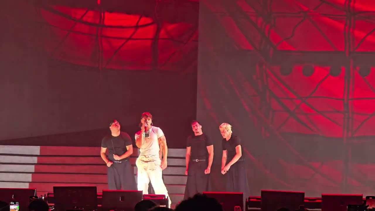 IGUALES - Quevedo (Live - Antel Arena 2025)