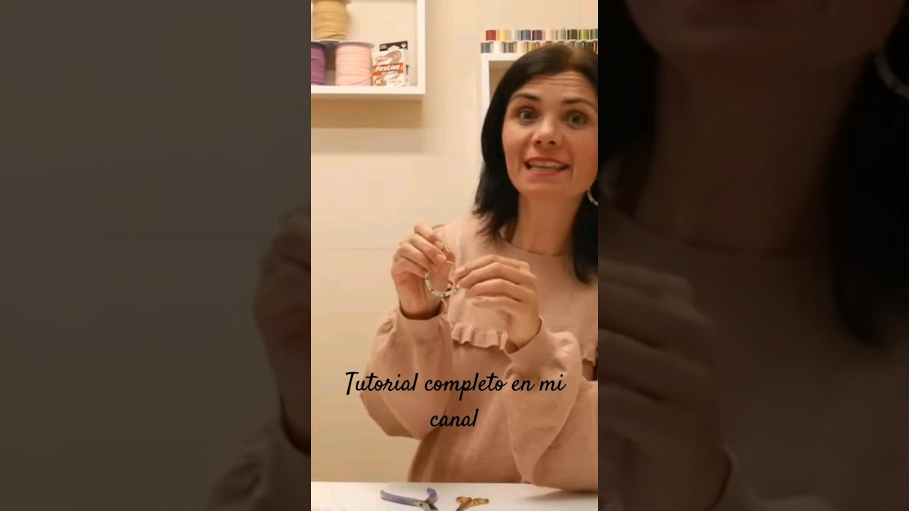 Como hacer unos pendientes de aro con Miyuki Delica #tutorial #manualidades #diy #Miyuki
