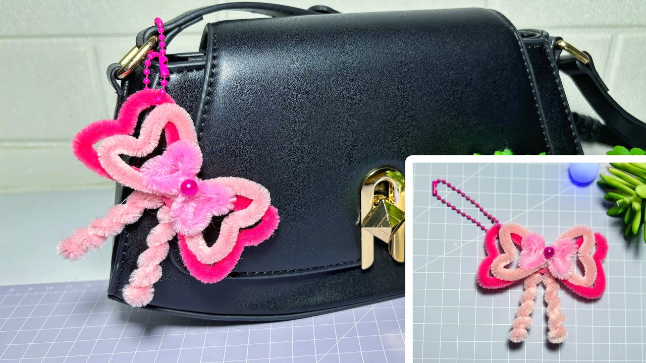Bow 🎀 Fuzzy Wire Keychain Making - Pipe Cleaner Keychain
