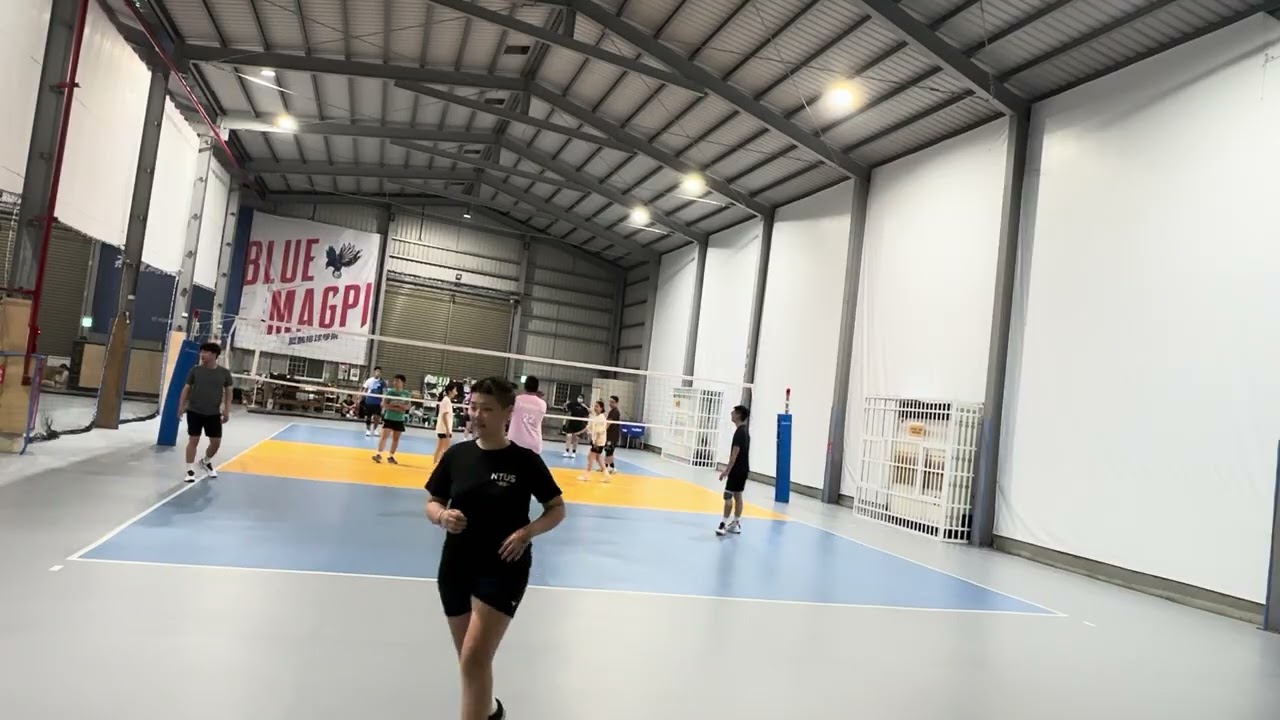 2/20 (五) 霖度C排球館 混女網 晚上場 10/11/12