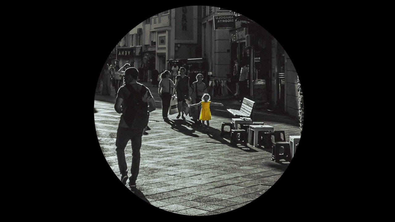Quasar - Like A Yellow Frisbee
