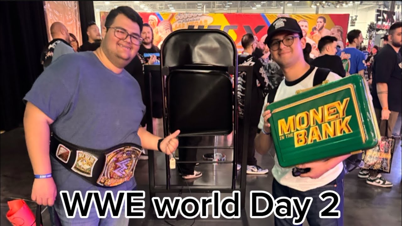 WWE WORLD LAS VEGAS DAY 2 AND GOING TO SMACKDOWN LIVE