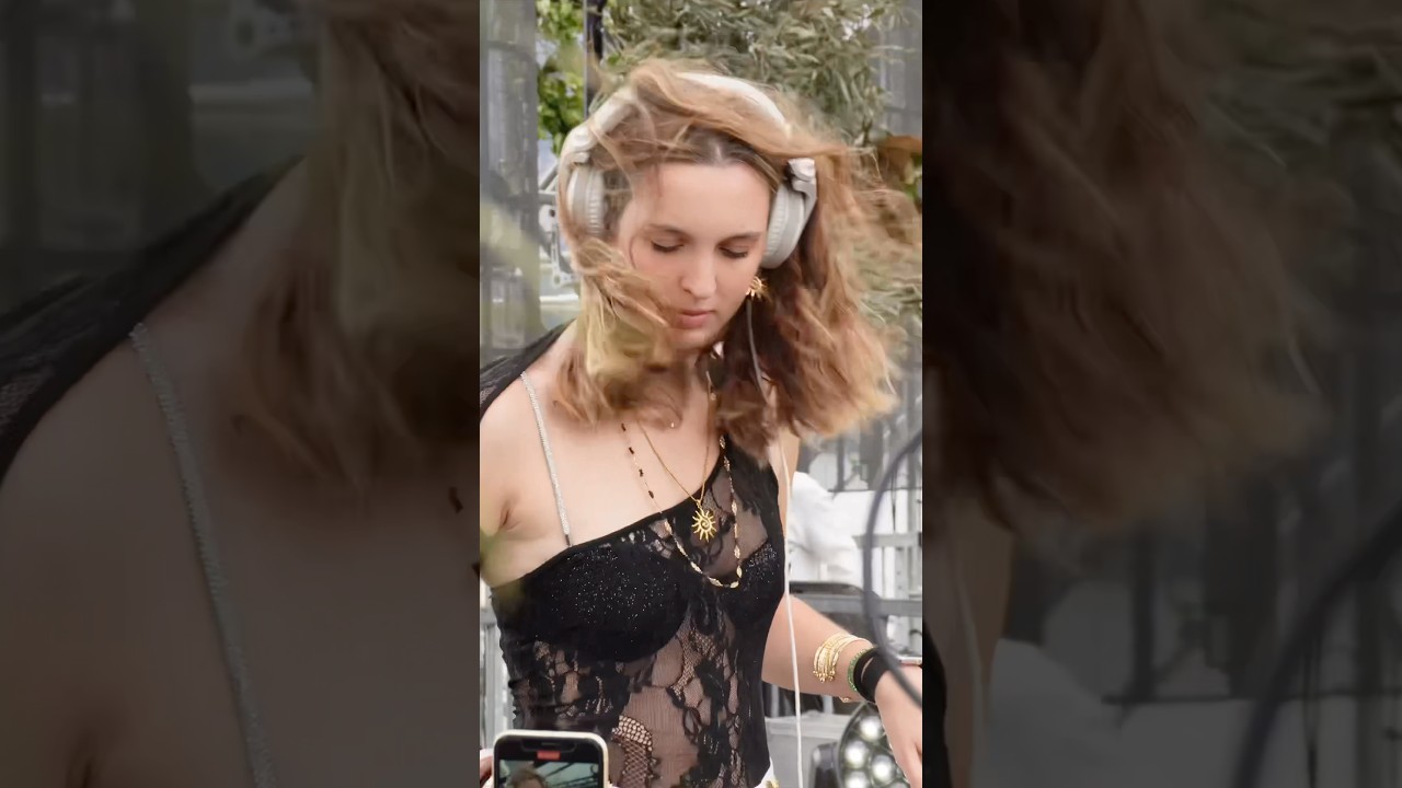 Had a great time DJing at Horizon Lake Garda Music Festival yesterday! ❤️🖤 #dj #horizonfestival