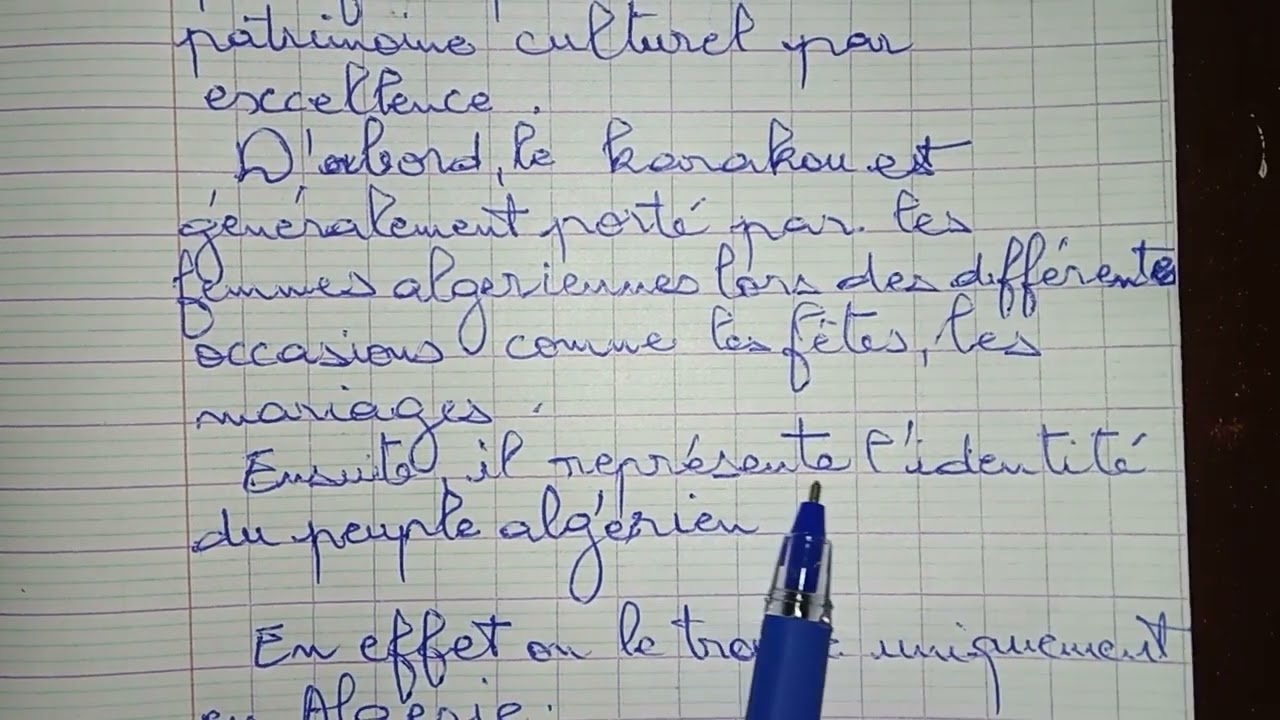 وضعية ادماجية بالفرنسية عن لباس تقليدي الكاراكو