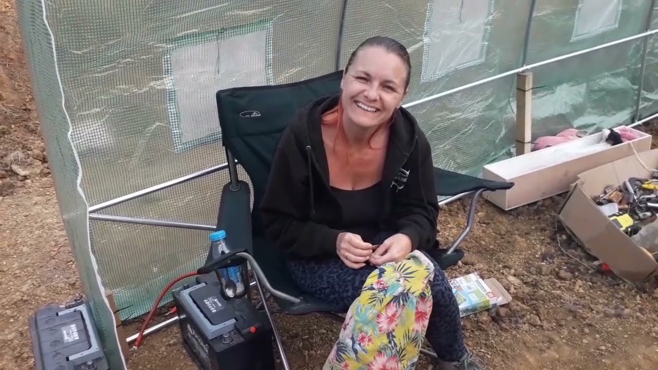 Living Off The Land | Off Grid Community Living