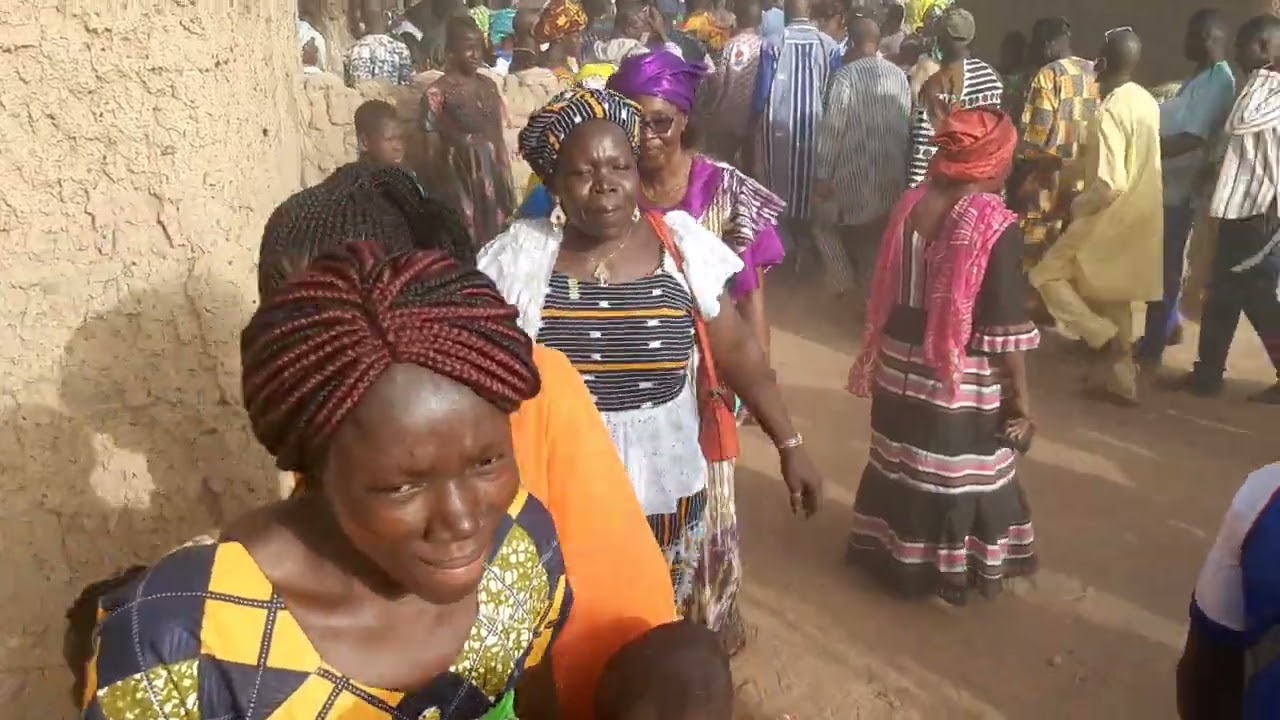 Danse traditionnelle San