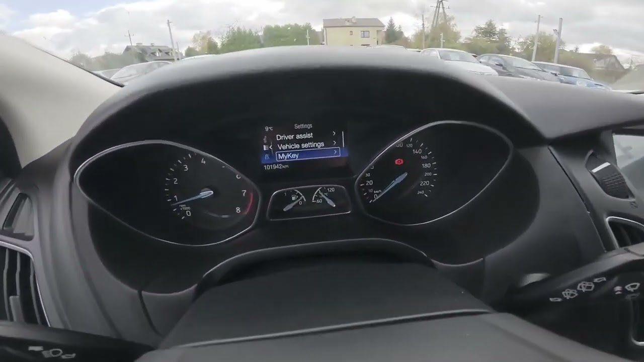 Comment régler la limite de volume sur FORD Focus MK3 (2011-2018)