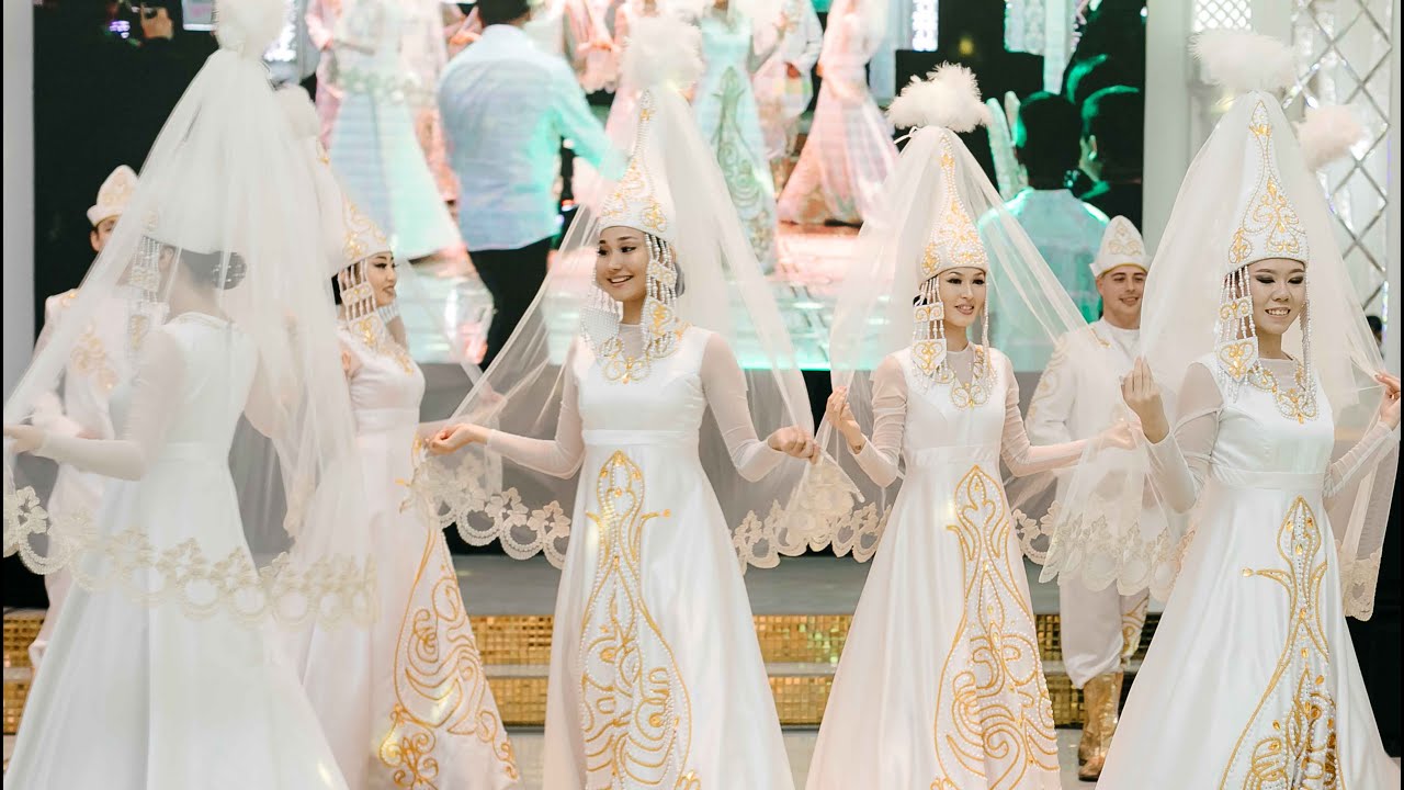 Нежный вывод невесты от шоу-балета VIVA. Астана той ТойStar. Тамада Астана 8778 55 66 5 77