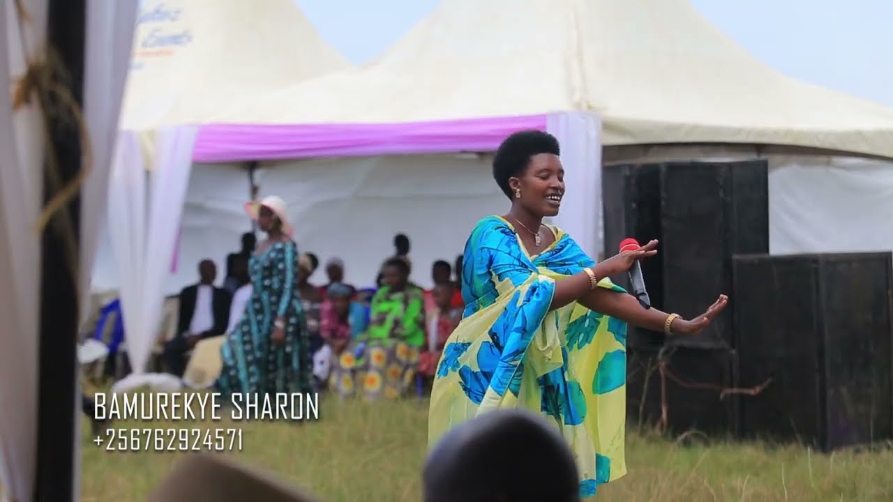 BAMUREKYE SHARON LIVE PERFOMENCE @bahimawedding