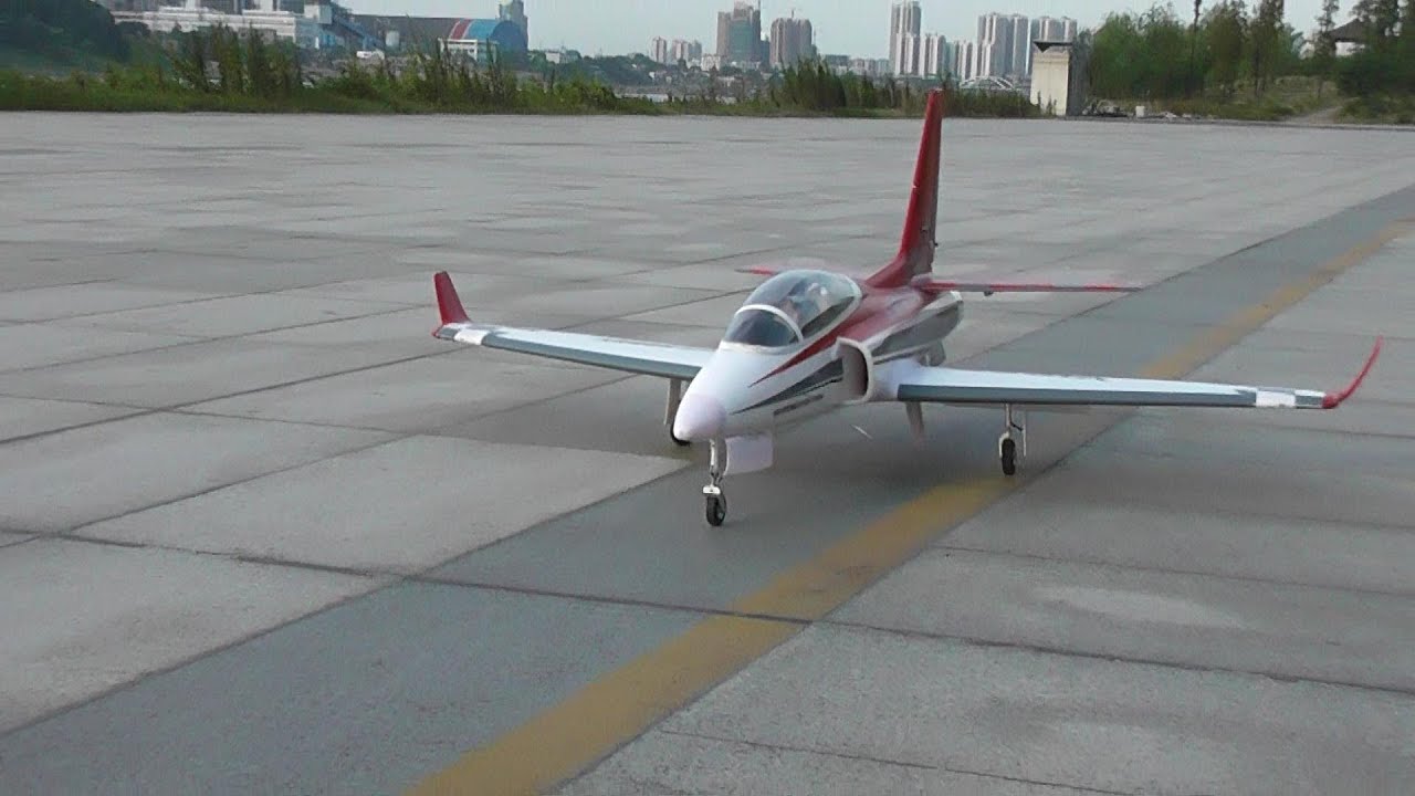 RC Viper 90mm EDF Jet Fast Passes and Aerobatics
