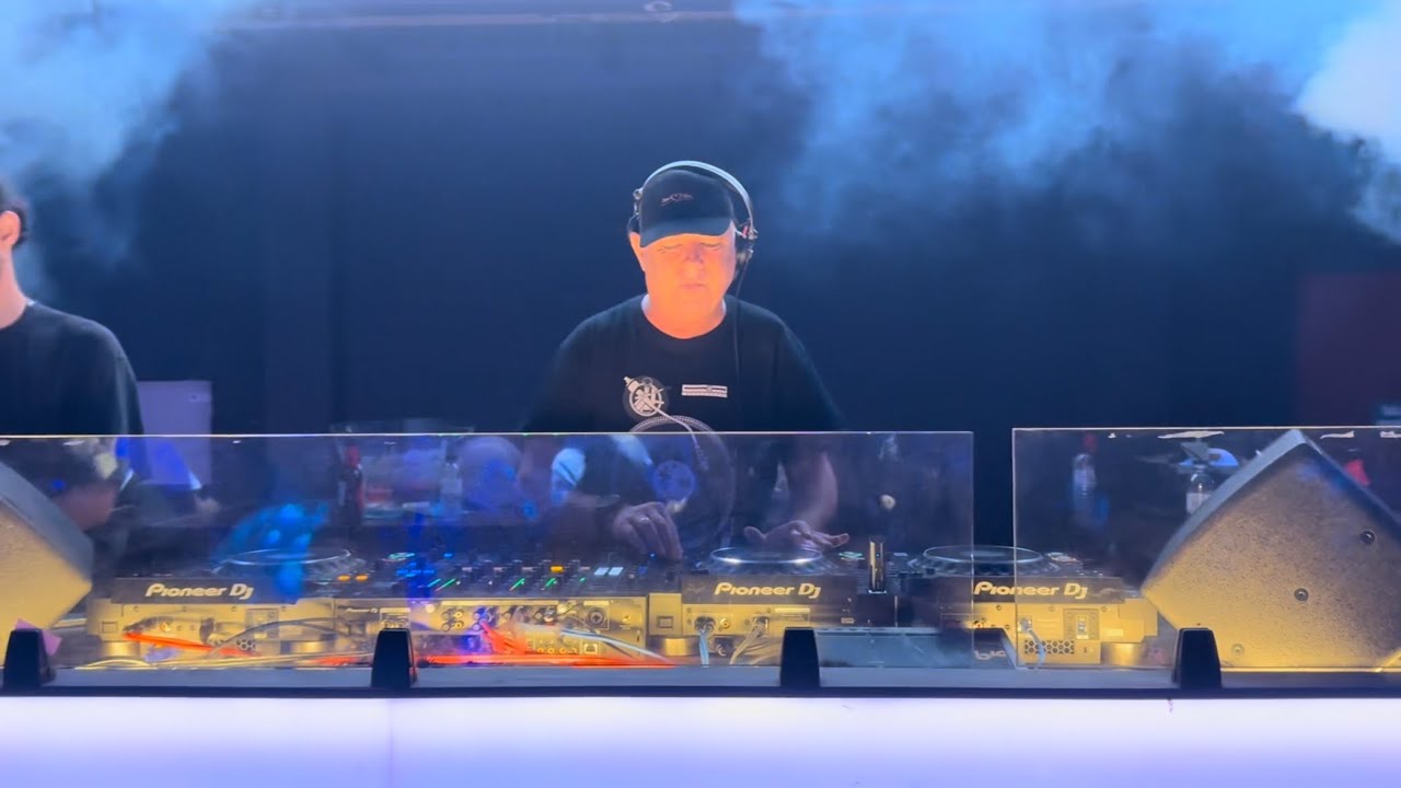 DJ ÁNGEL MUÑOZ - Sesión ‘De Vuelta al Cole’ BOOMBASTIC SUPERTARDEO (20.09.2025)