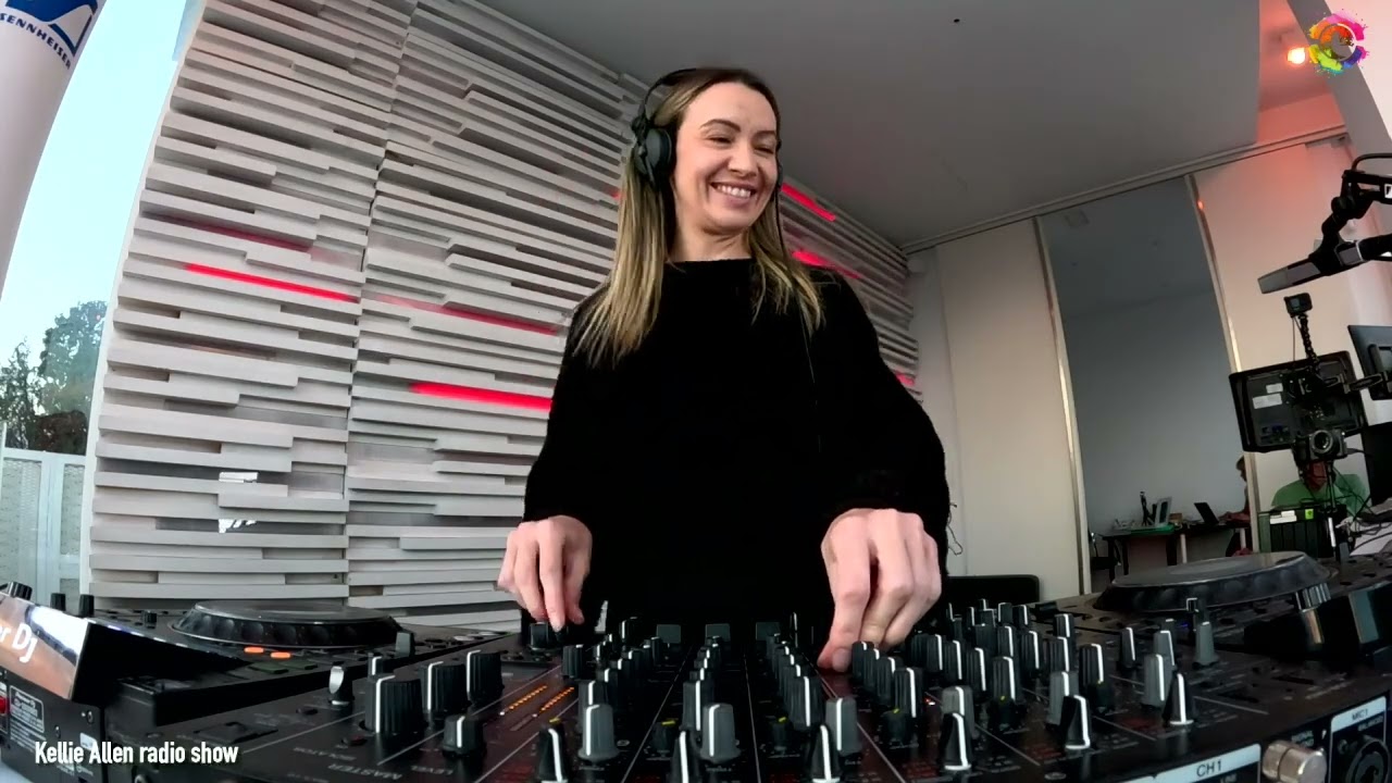 Kellie Allen - Radio show