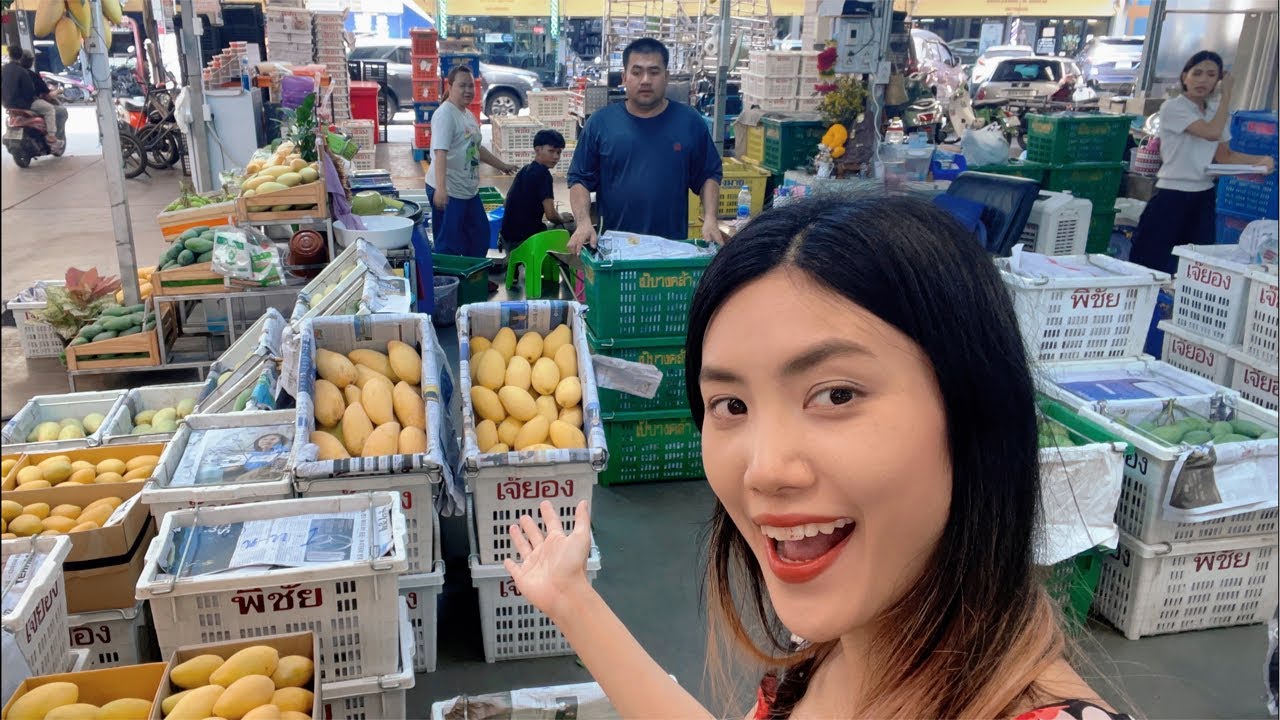 Thai Obst Markt mit Nina