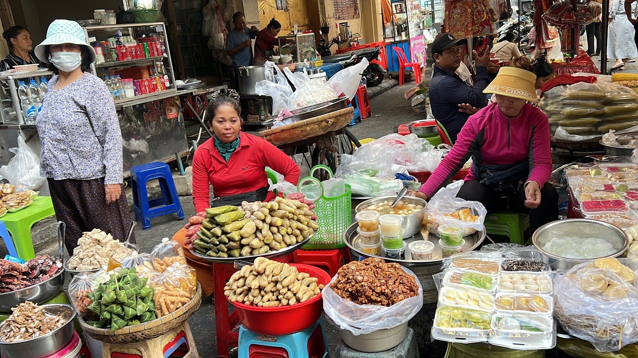 Unbelievable Cambodian Fish Market is a great place to Visit and Buy Fresh Fish, Desserts, Snacks 