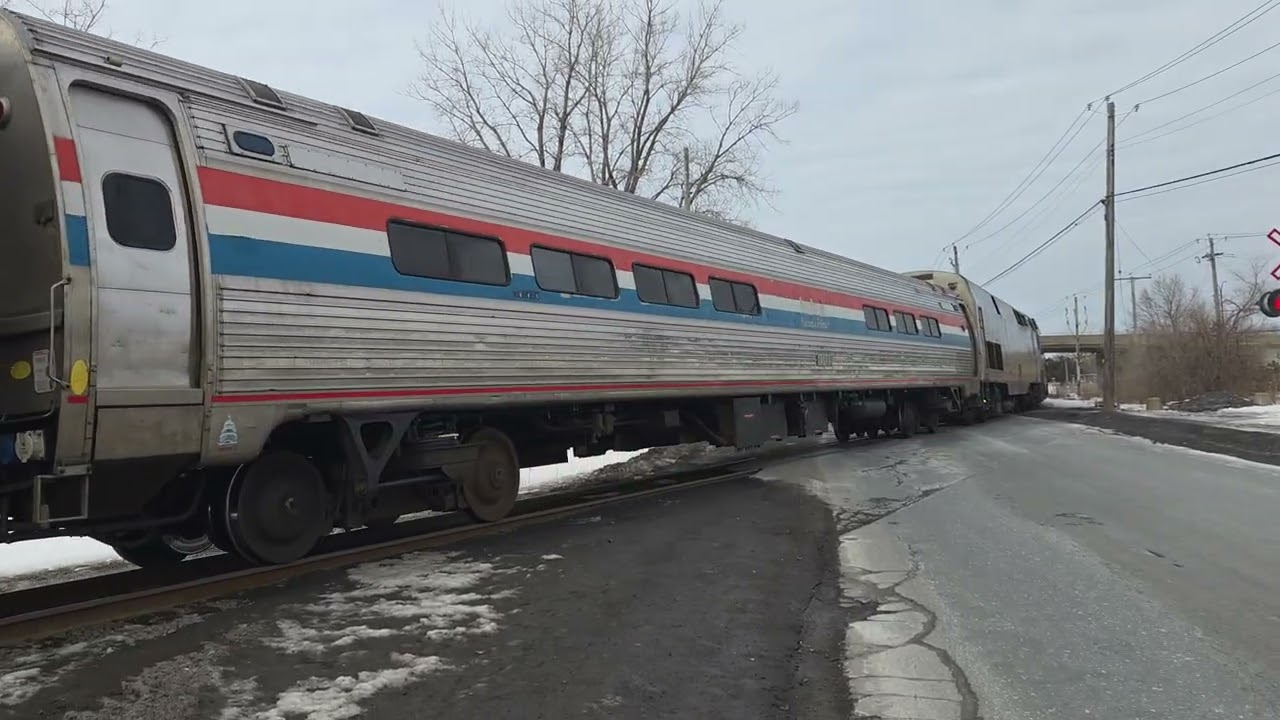 phase 3 amfleet! rescue set! amtrak 68 rolling through st hubert
