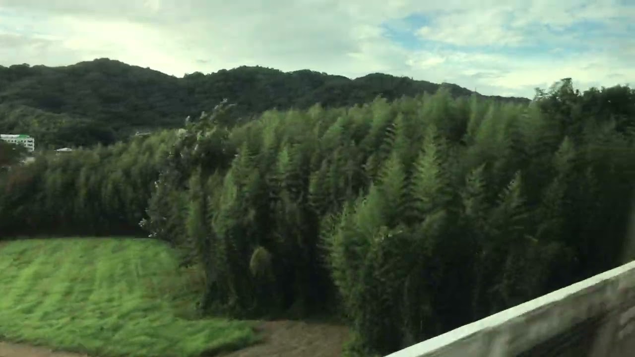 山陽新幹線からの車窓。広島駅出発。