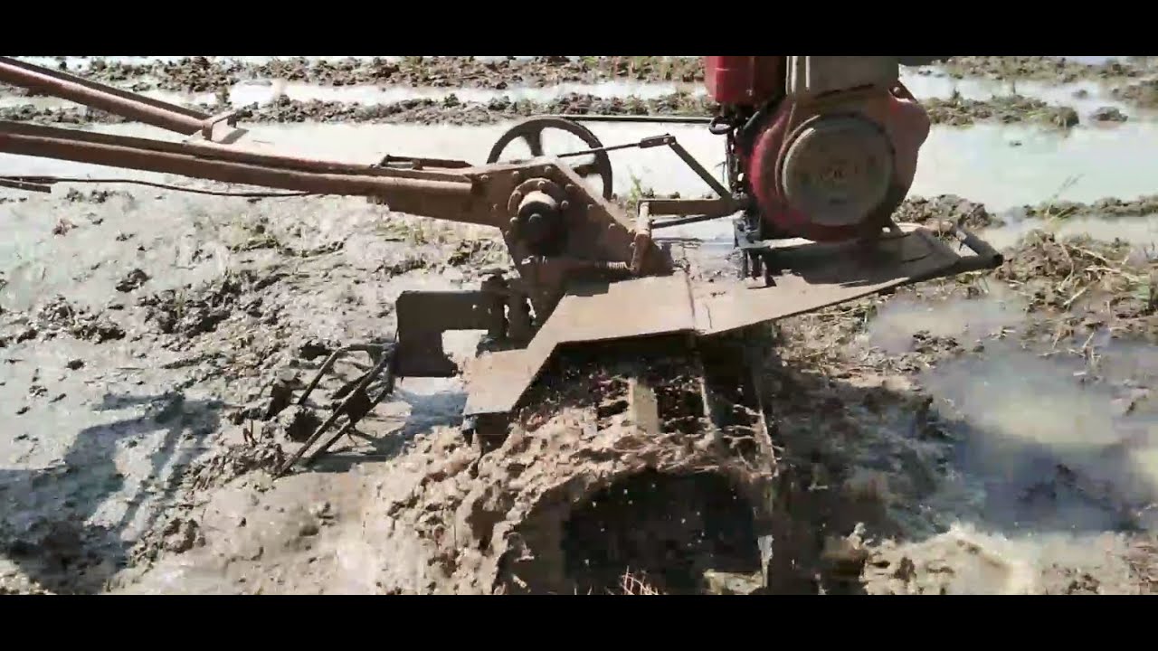 Pagbasag sa inararo/Land Preparation/Wet Season/Buhay Bukid