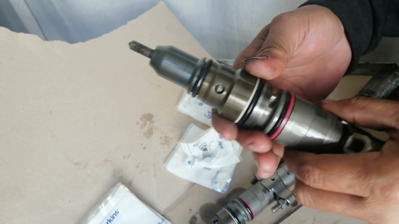 1506A PERKINS DISMANTLE INJECTOR & CHANGE NEW SET ORING SEAL  OIL MIXING DIESEL