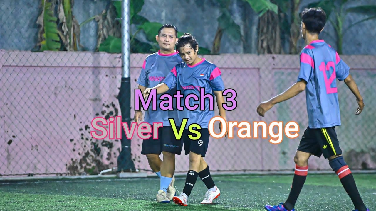 9M : Silver 3-2 Orange