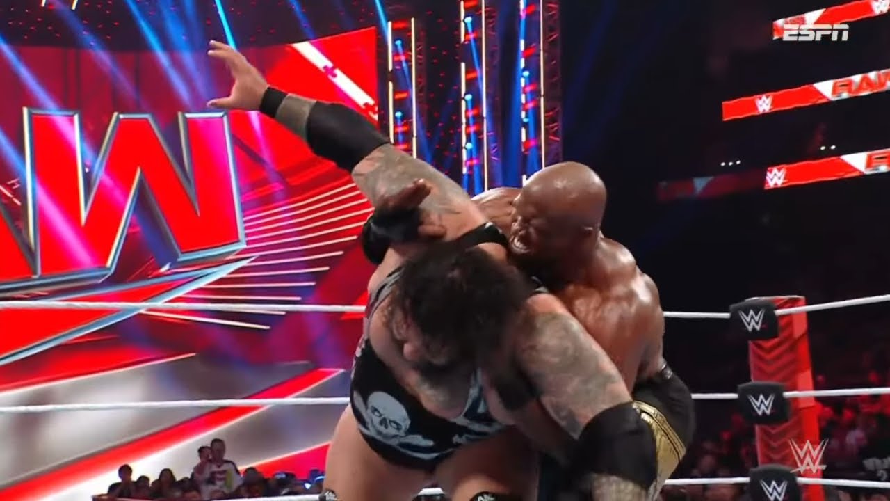 Bobby Lashley Vs Bronson Reed - WWE RAW 10 de Abril 2023 Español Latino