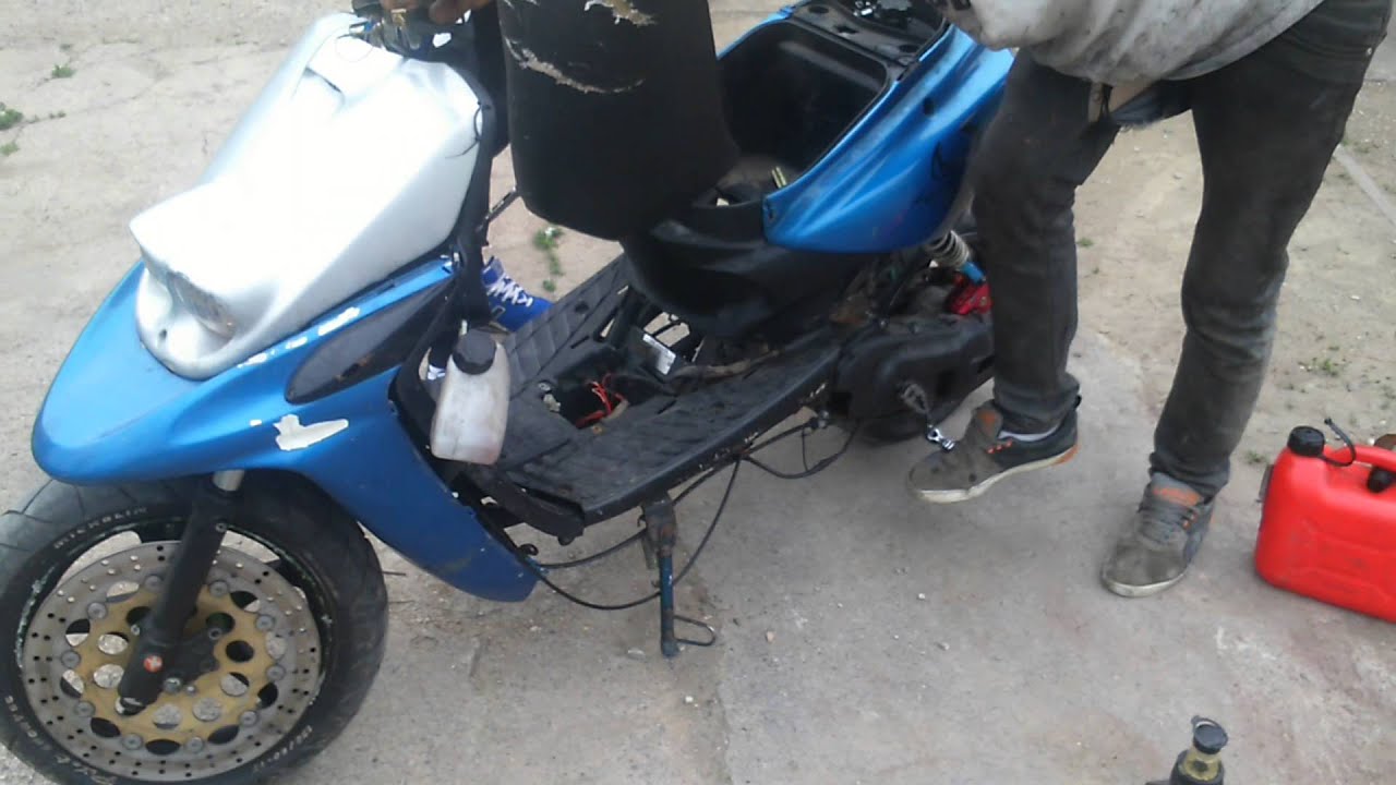 Yamaha Booster Swap minarelli horizontal Mid Race First run :)