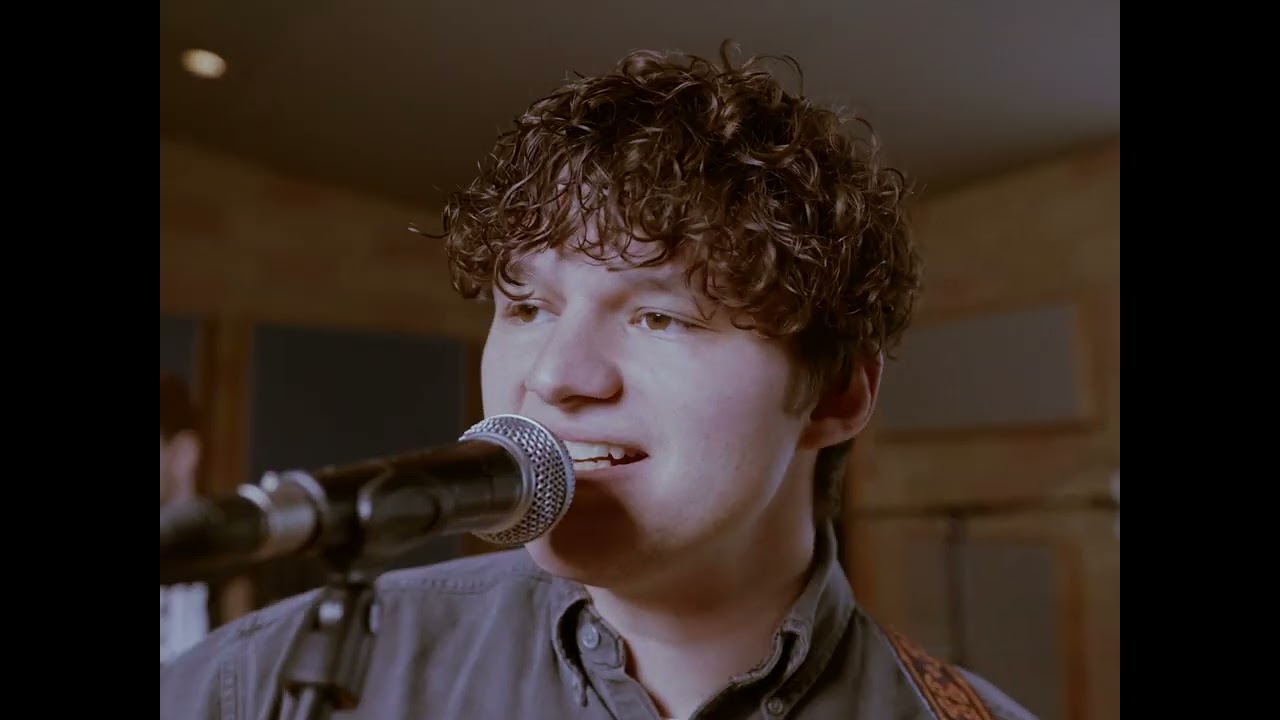 Can't Back Down - Finn Forster (Official Video)