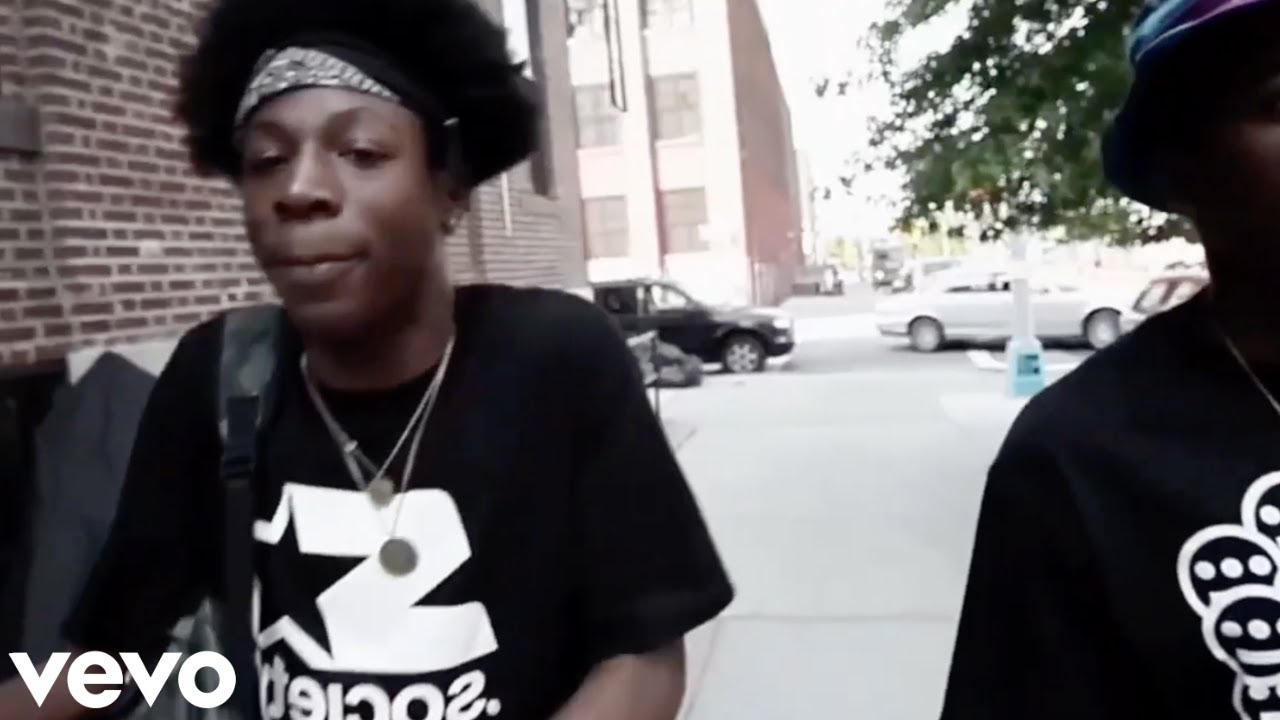 Joey Bada$$ ft. Talib Kweli, Nipsey Hustle, Rapsody, Cl Smooth, SkyZoo - Thought over Trends
