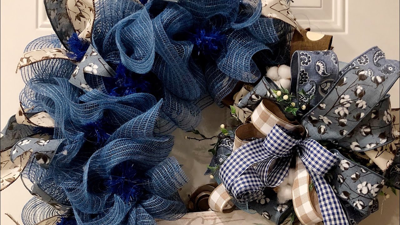 How to make a grapevine wreath with deco mesh and a big bow