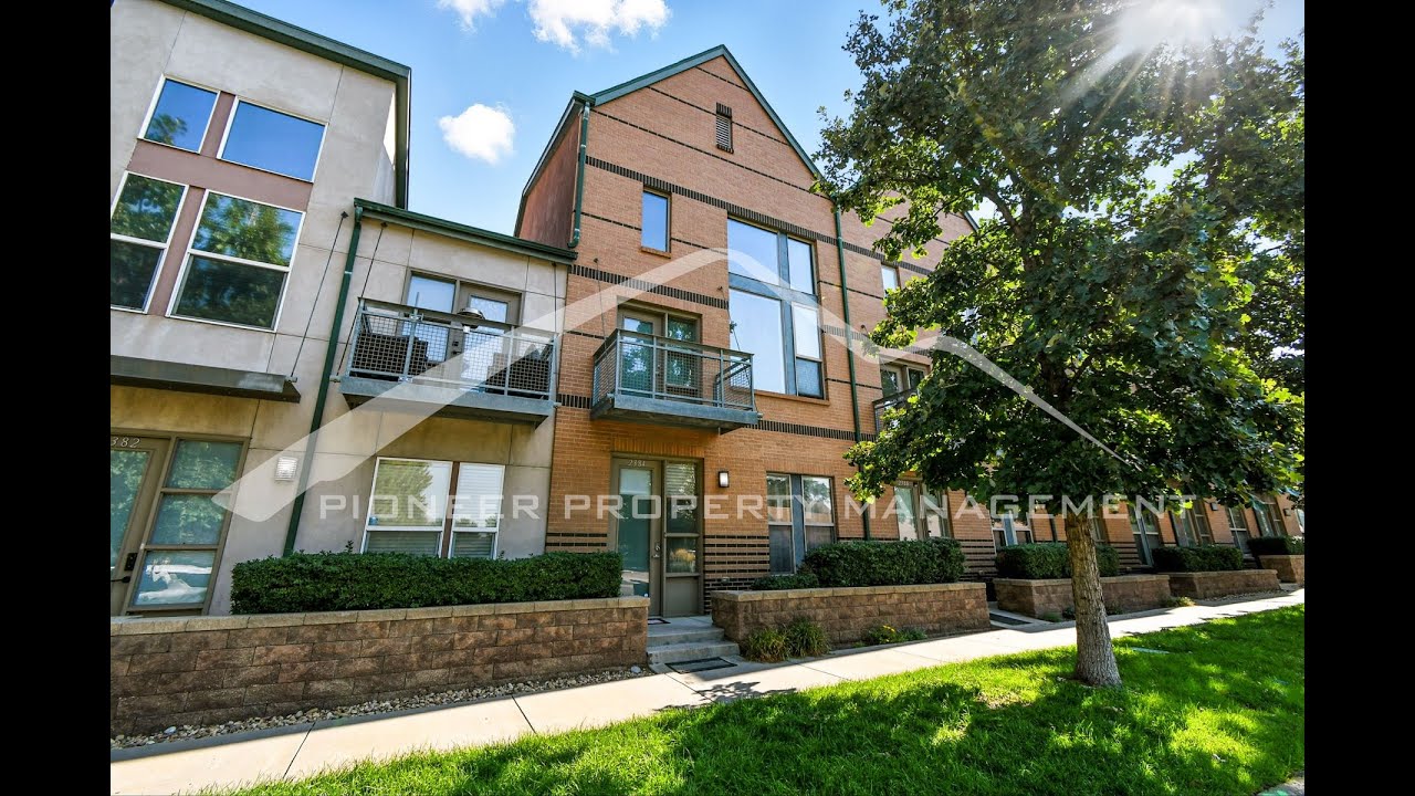 Aurora Townhomes for Rent 2BR/3BA by Aurora Property Management
