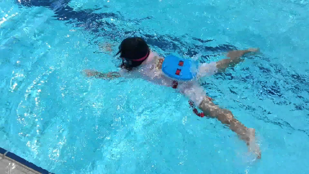 Swim lessons for toddlers Singapore | Swimming Lessons Singapore