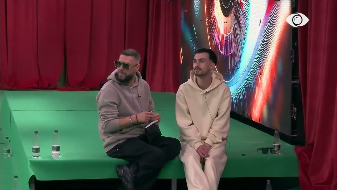 "Greta e mblodhe grupin..."/ Kristi i drejtohet banores