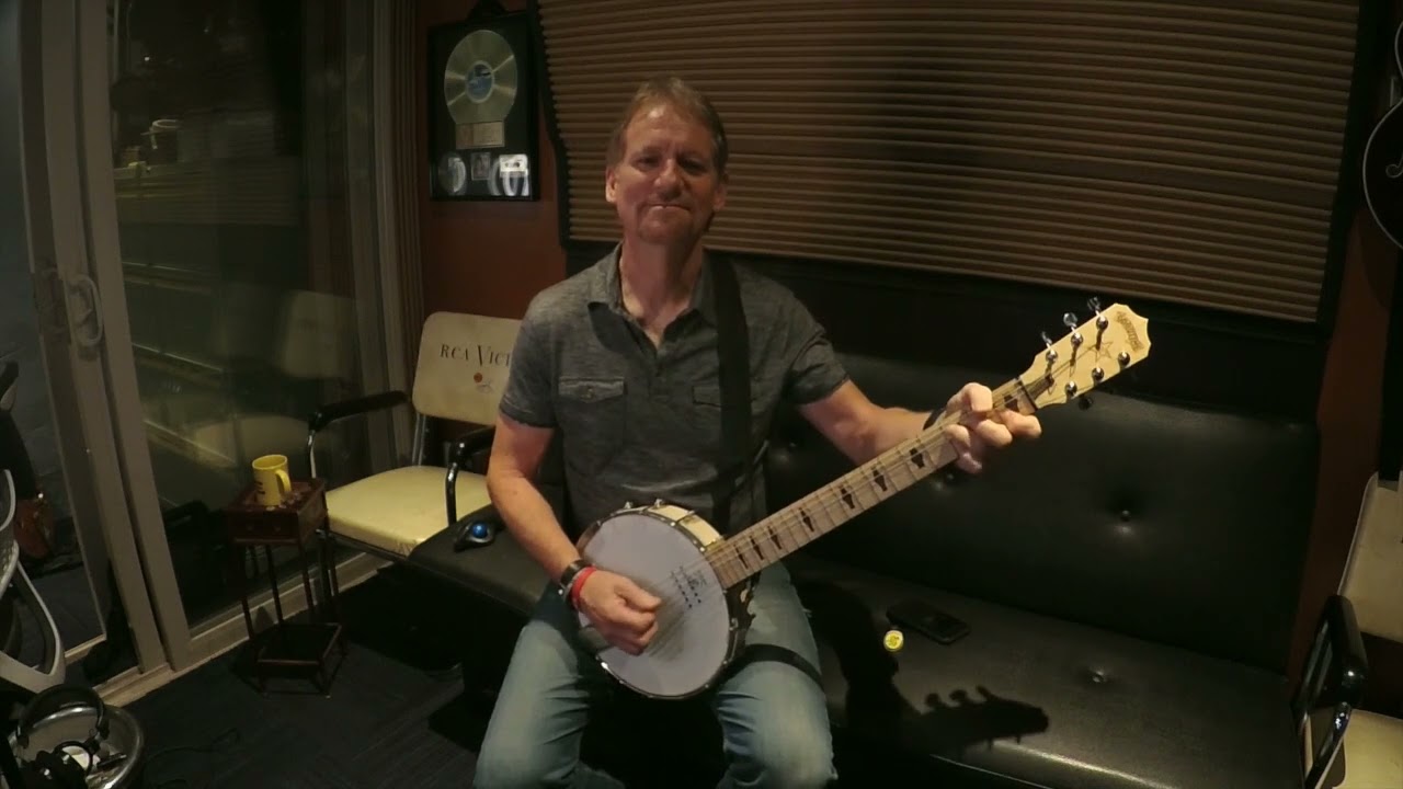 Deering Goodtime Six 6-String Banjo Demo with Brad Davis | Locomotive