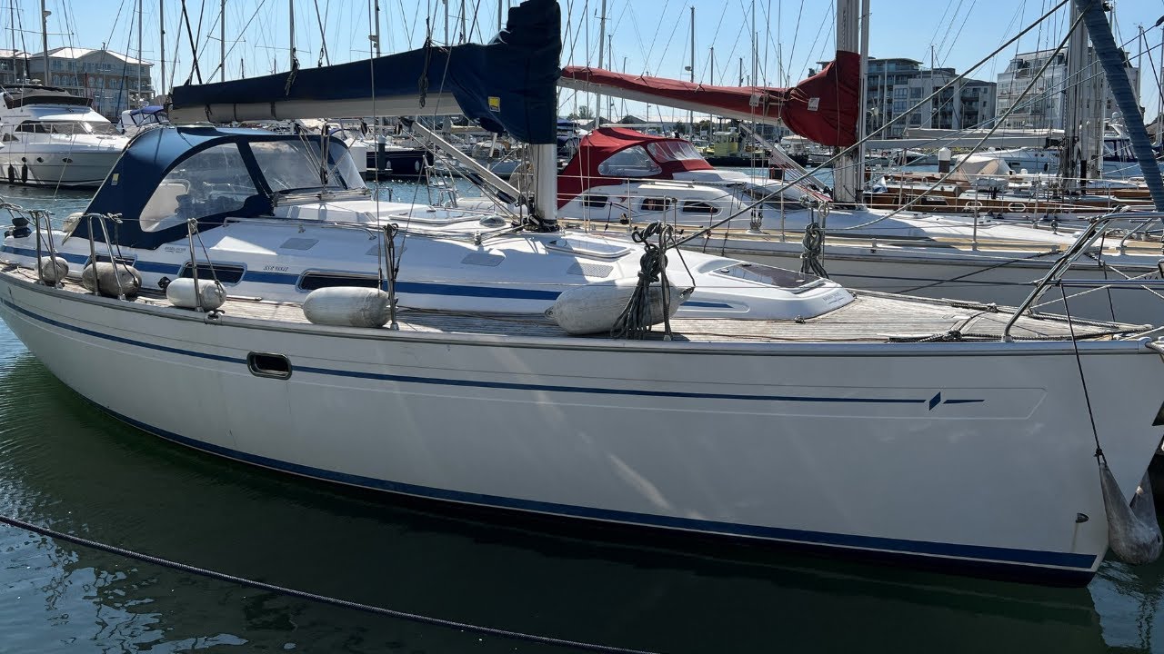 £50k Bavaria 34 Yacht Interior Tour - In Virtual Reality!