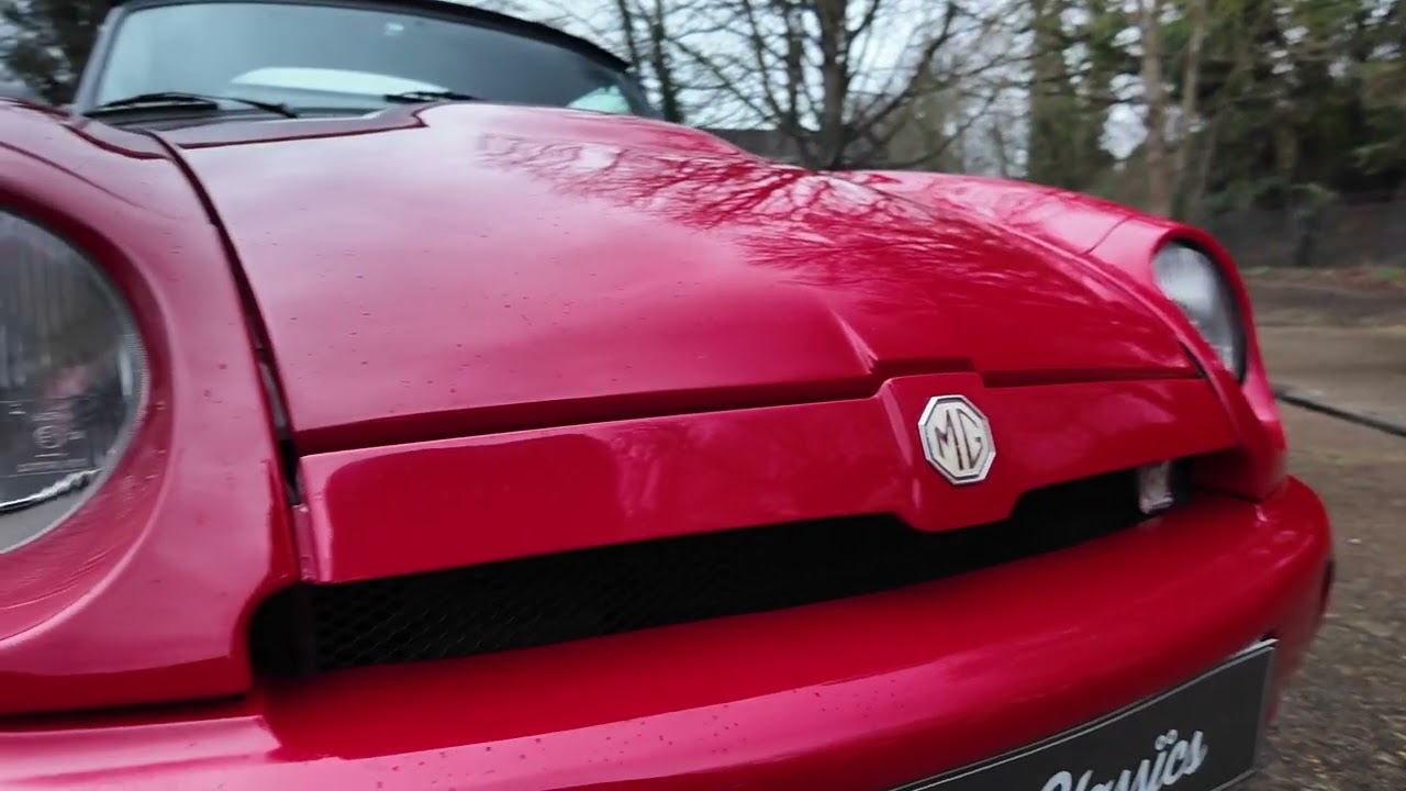 1996 MG RV8 - Exterior review
