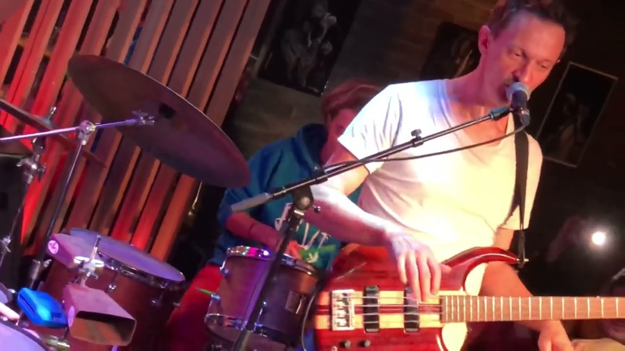 LE BAISER SALÉ; FRANCOIS CONSTANTIN JAZZ JAM WITH GUIDO BROGLÉ🥁🥁🥁🎹🎷🎻🎺
