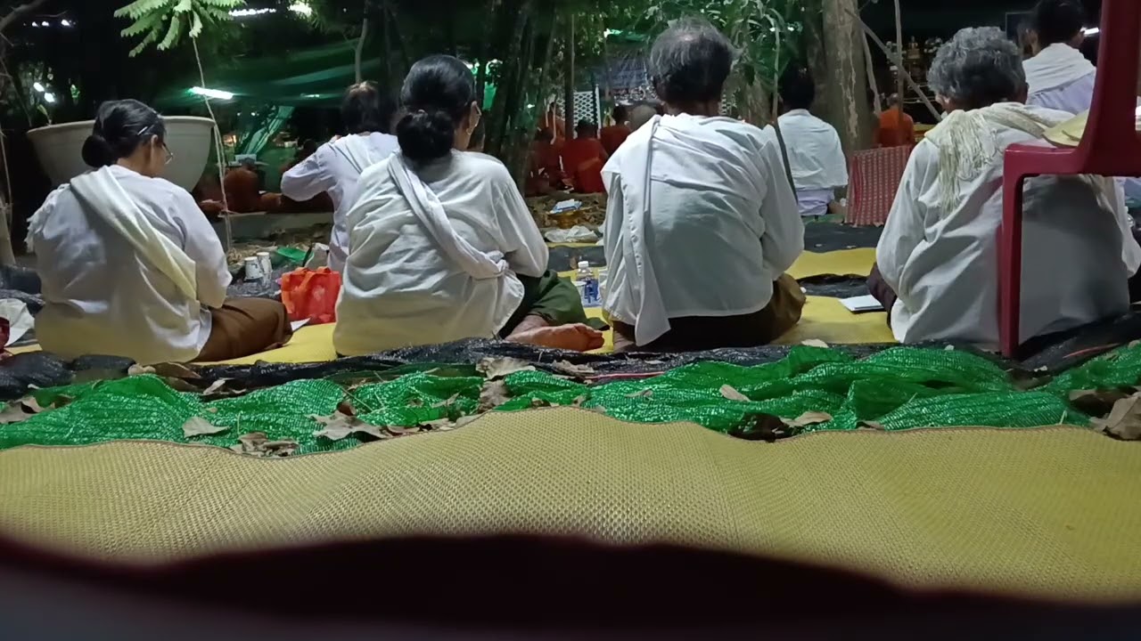 สะสมบุญ สวดมนต์ทำวัตรเย็นแปล เสียงเพราะมากคะ ขออนุญาติต่อภาพและเสียงนะคะ🙏🙏🙏