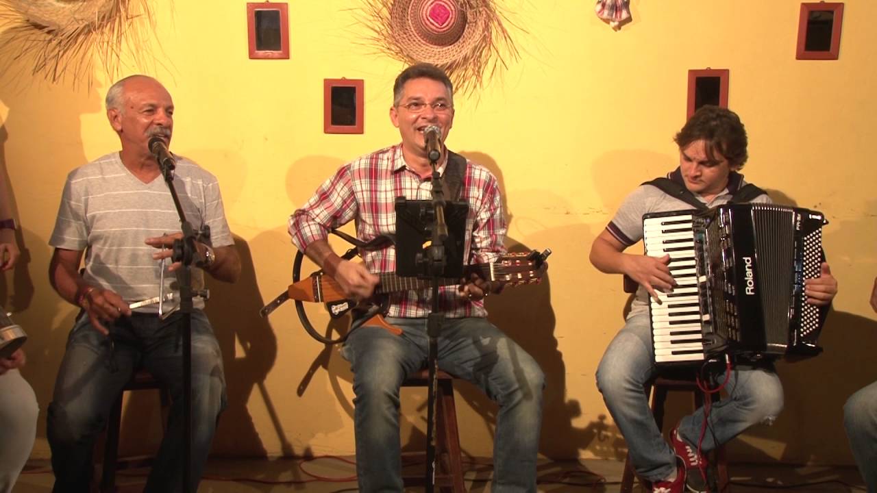 Junior Limeira canta Neném Mulher - Participação Especial do Craque Junior