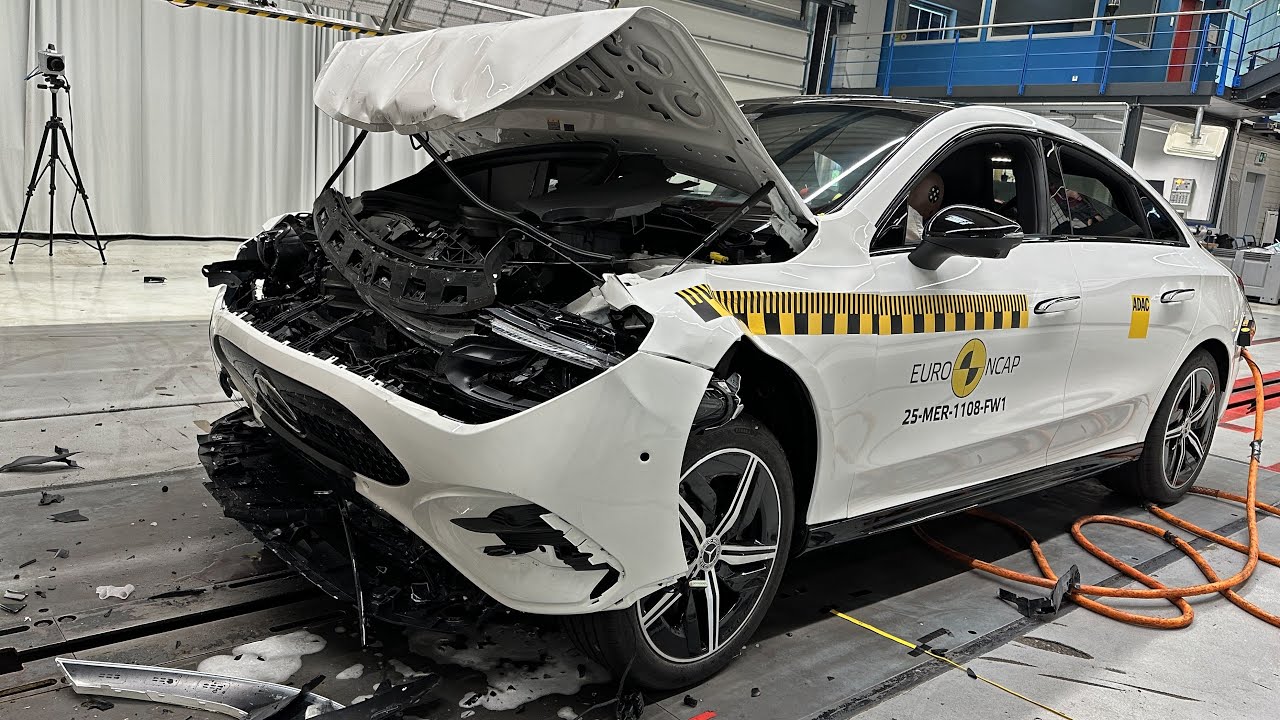 2026 Mercedes-Benz CLA - CRASH TEST
