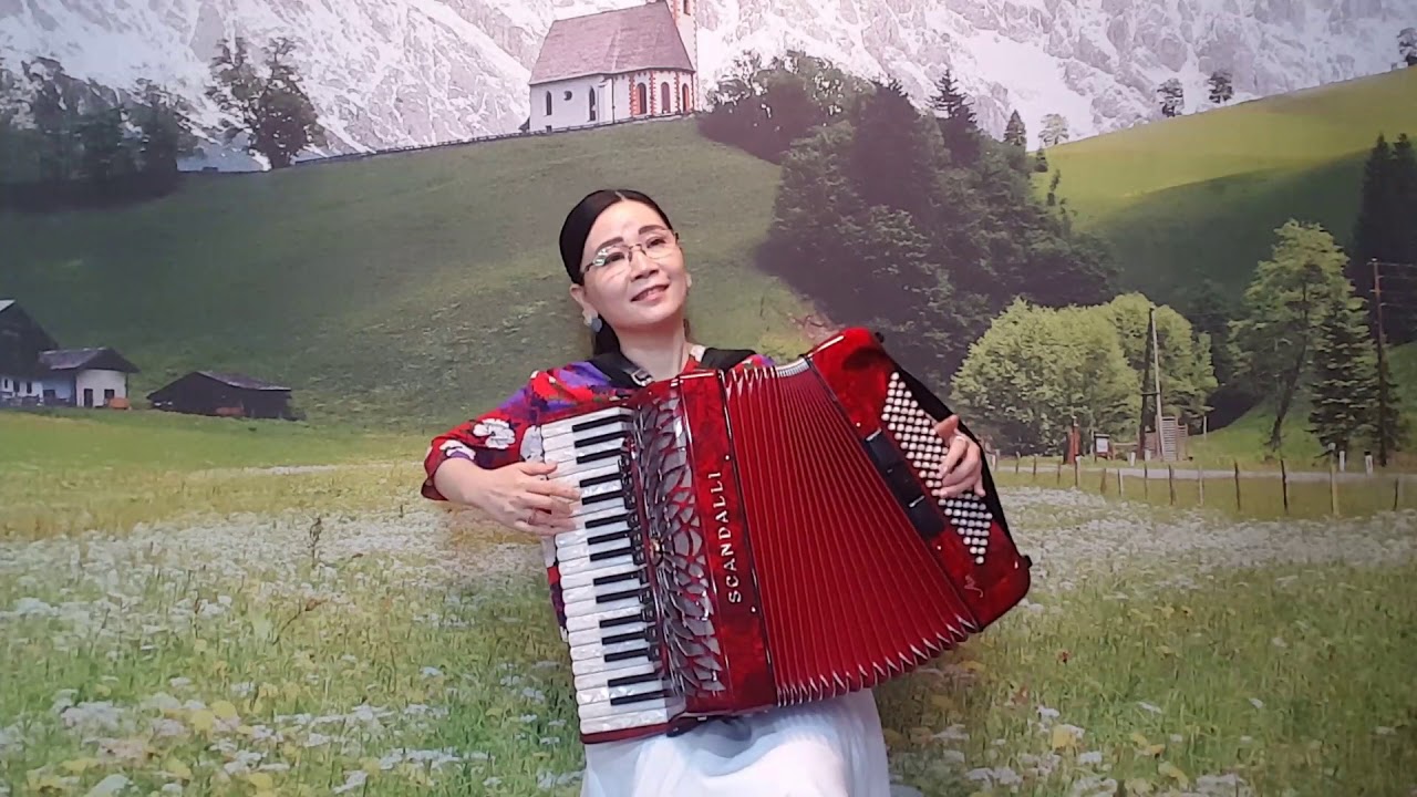 (행복이란)  정순희선생님 아코디언연주(Soonhee Jung / accordion solo / Korean accordion music)(02-2226-1028)강남아코디언동호회