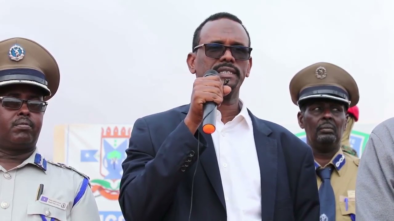 Madaxweynaha Galmudug Oo tababar uga furay Cadaado ciidamo karsan booliska Galmudug.