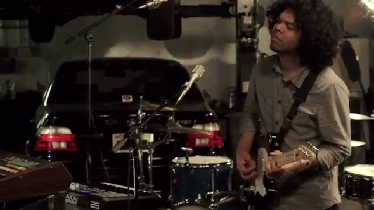 Happy Body Slow Brain (RARE FUTURES) //// The Flight (Sunset Sessions)