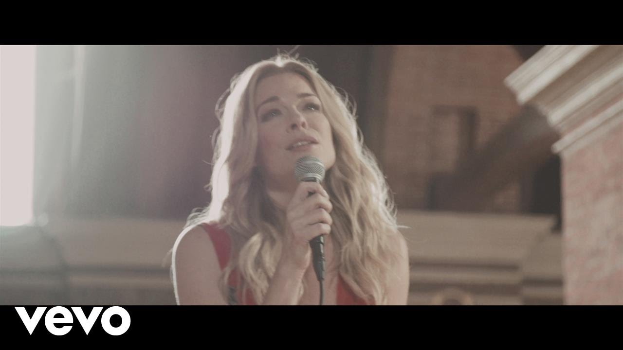 LeAnn Rimes - How to Kiss a Boy