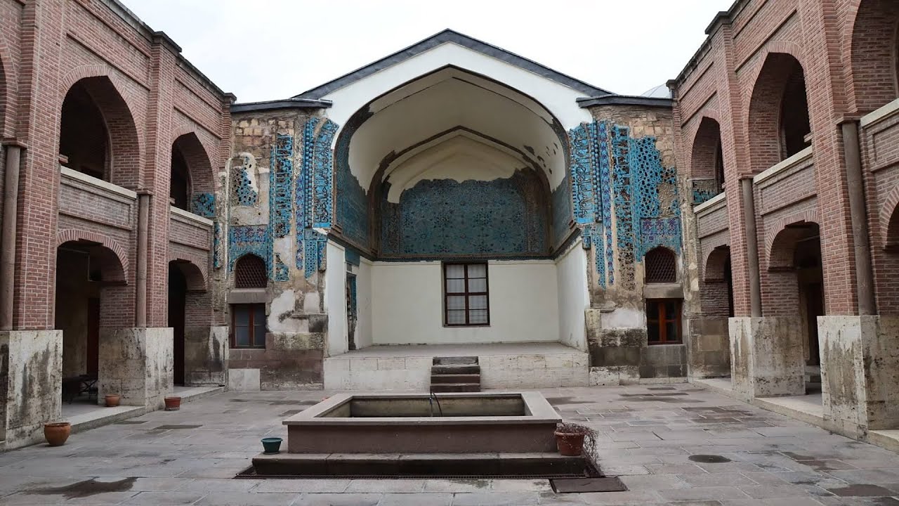 Geçmiş Zaman Olur Ki I Sırçalı Medrese I TV Belgeseli