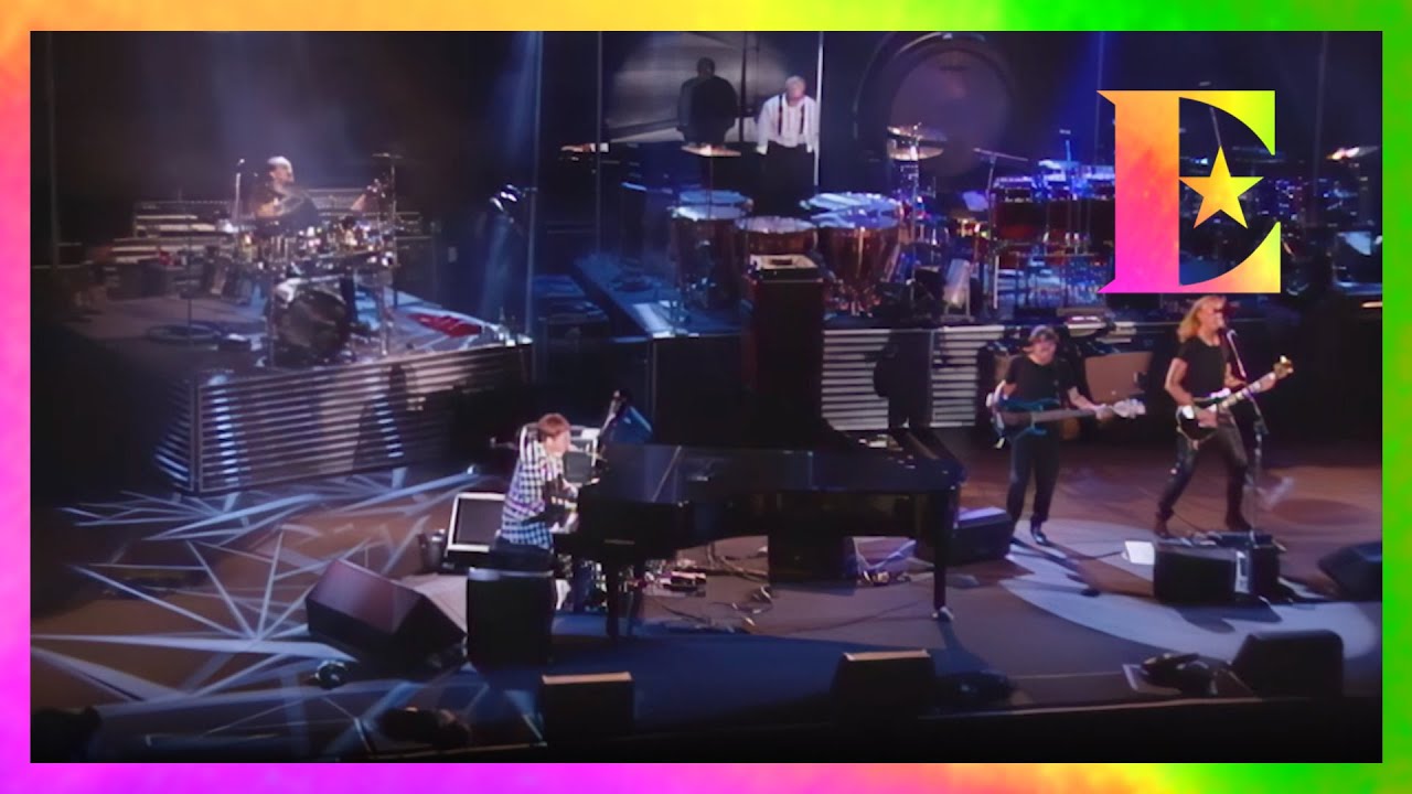 Elton John - Someone Saved My Life Tonight (Live At Estádio Do Flamengo, Brazil / 1995)
