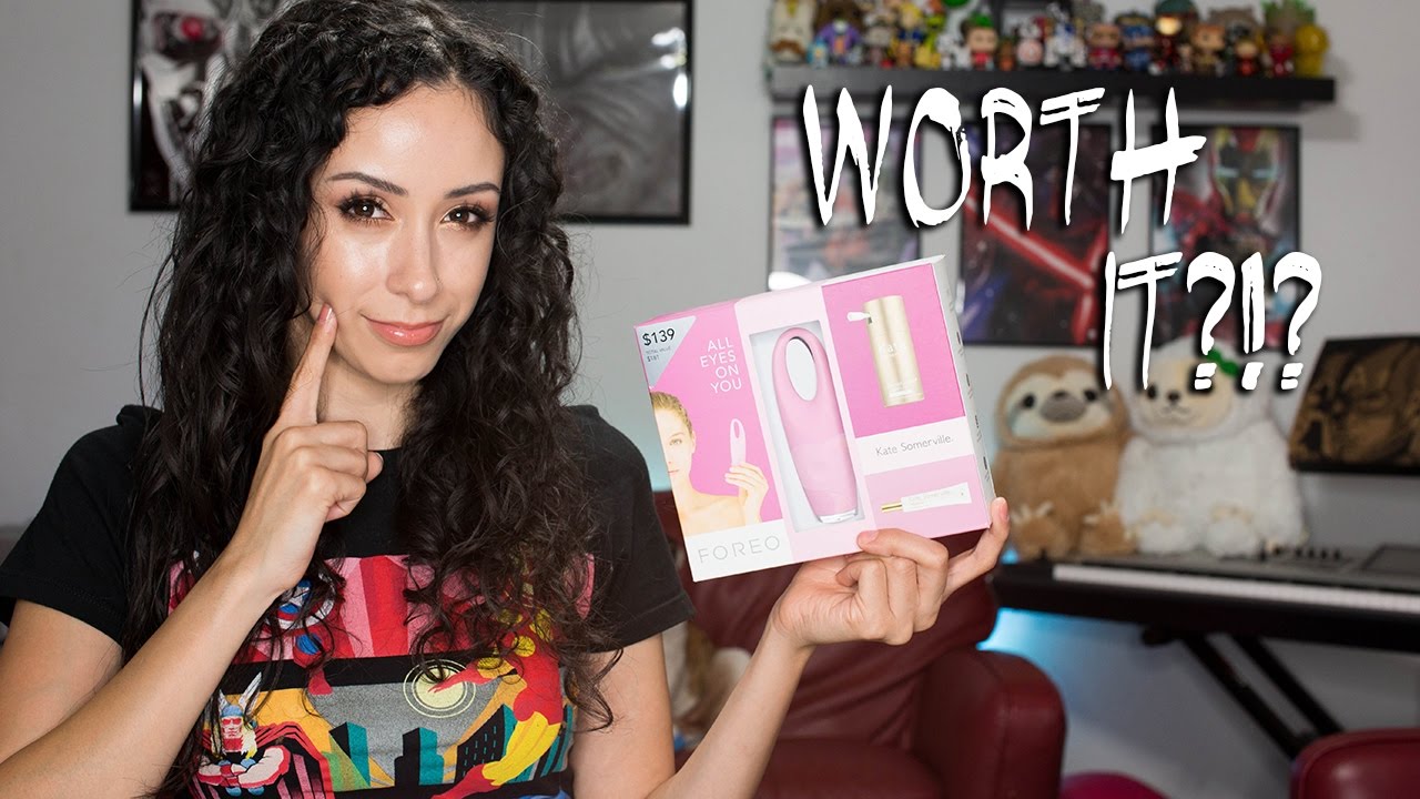 Worth It?? Kate Somerville x Foreo Iris All Eyes On You Holiday Gift Set