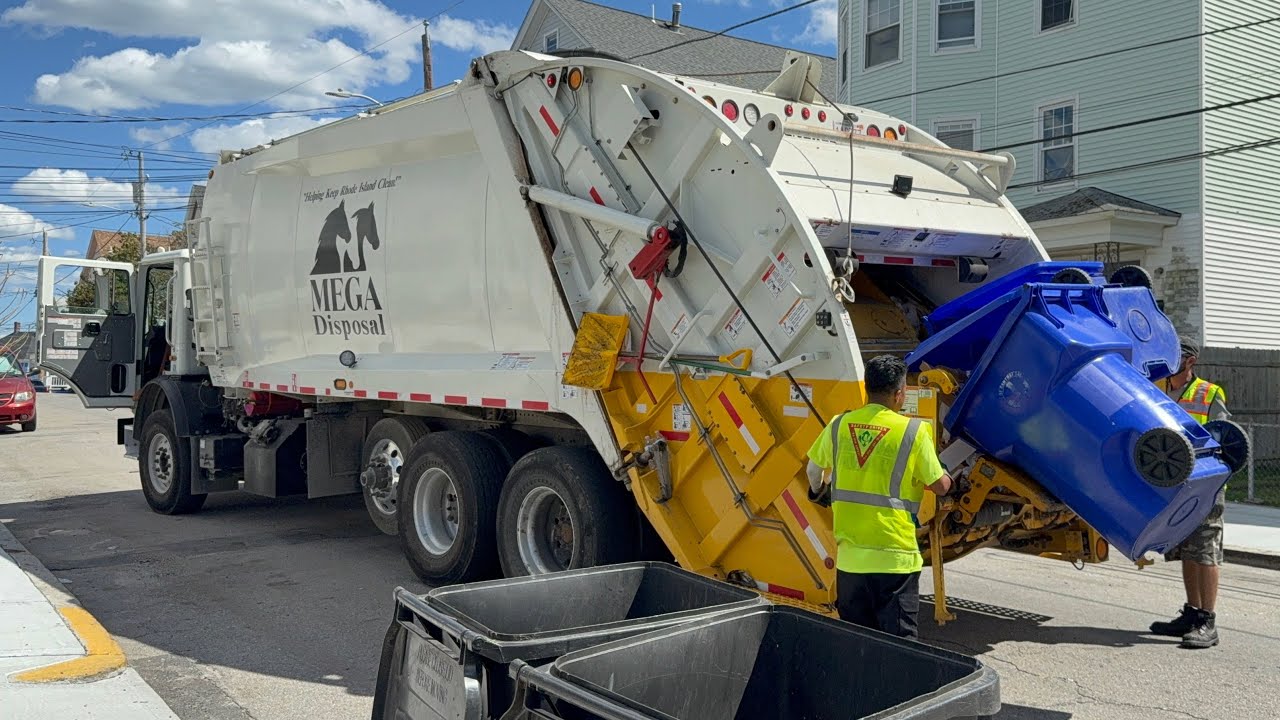 New Mega Disposal Garbage Truck Packing CF Recycling 